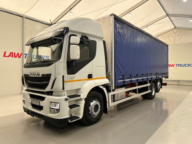 Iveco Stralis 360 6×2 Rear Steer Curtainsider