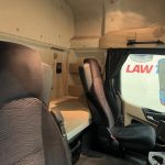 Mercedes Actros 2530 6×2 Sleeper Cab Curtainsider - thumbnail