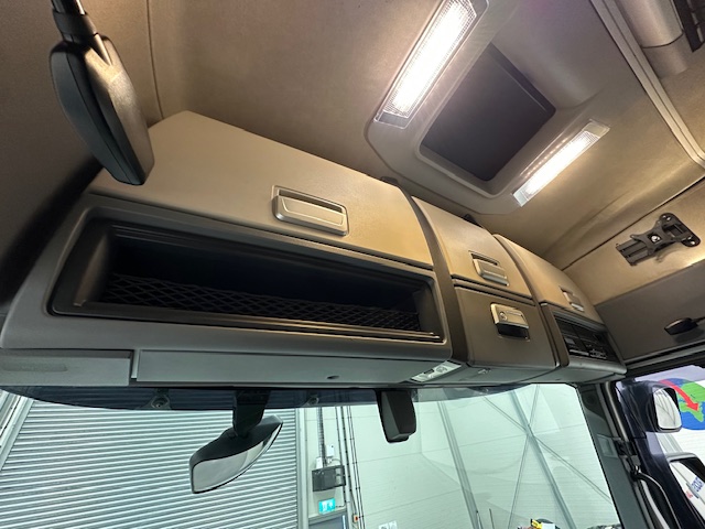 Renault T480 High 4×2 Tractor Unit