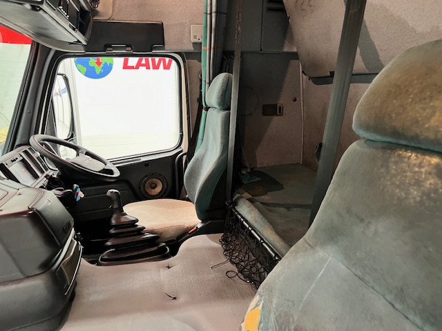 Volvo FM12 380 6×2 Midlift Tractor Unit Manual