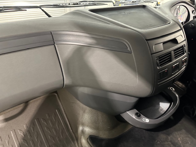 DAF XF 460 6×2 Rear Lift Tractor Unit Manual