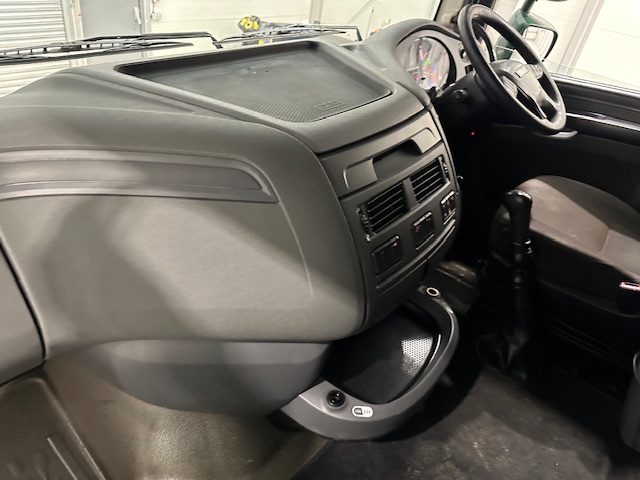 DAF XF 460 6×2 Rear Lift Tractor Unit Manual