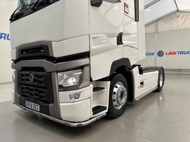 Renault T480 High 4×2 Tractor Unit