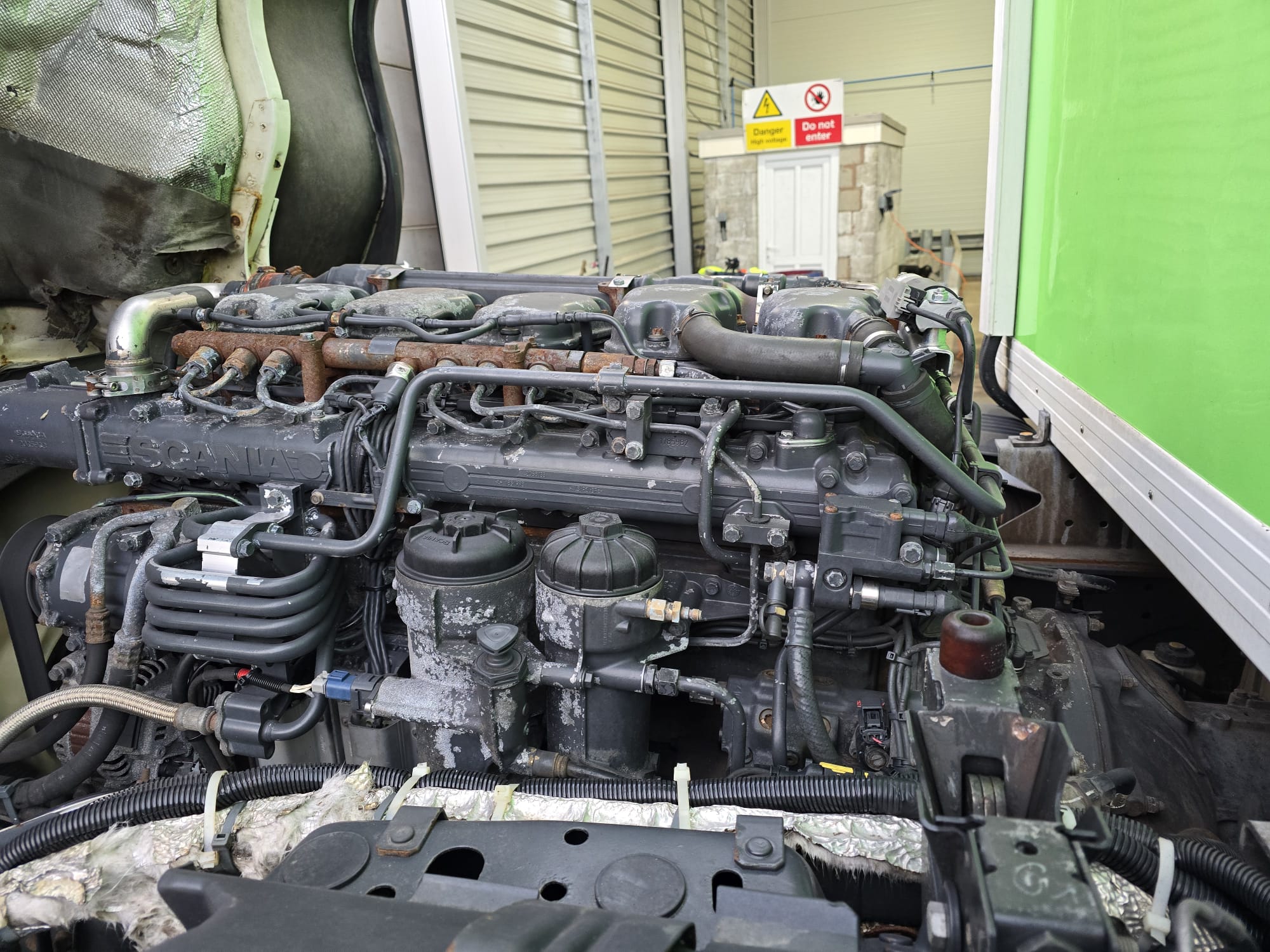 Scania P280 6×2 Rear Lift Day Cab Fridge Box