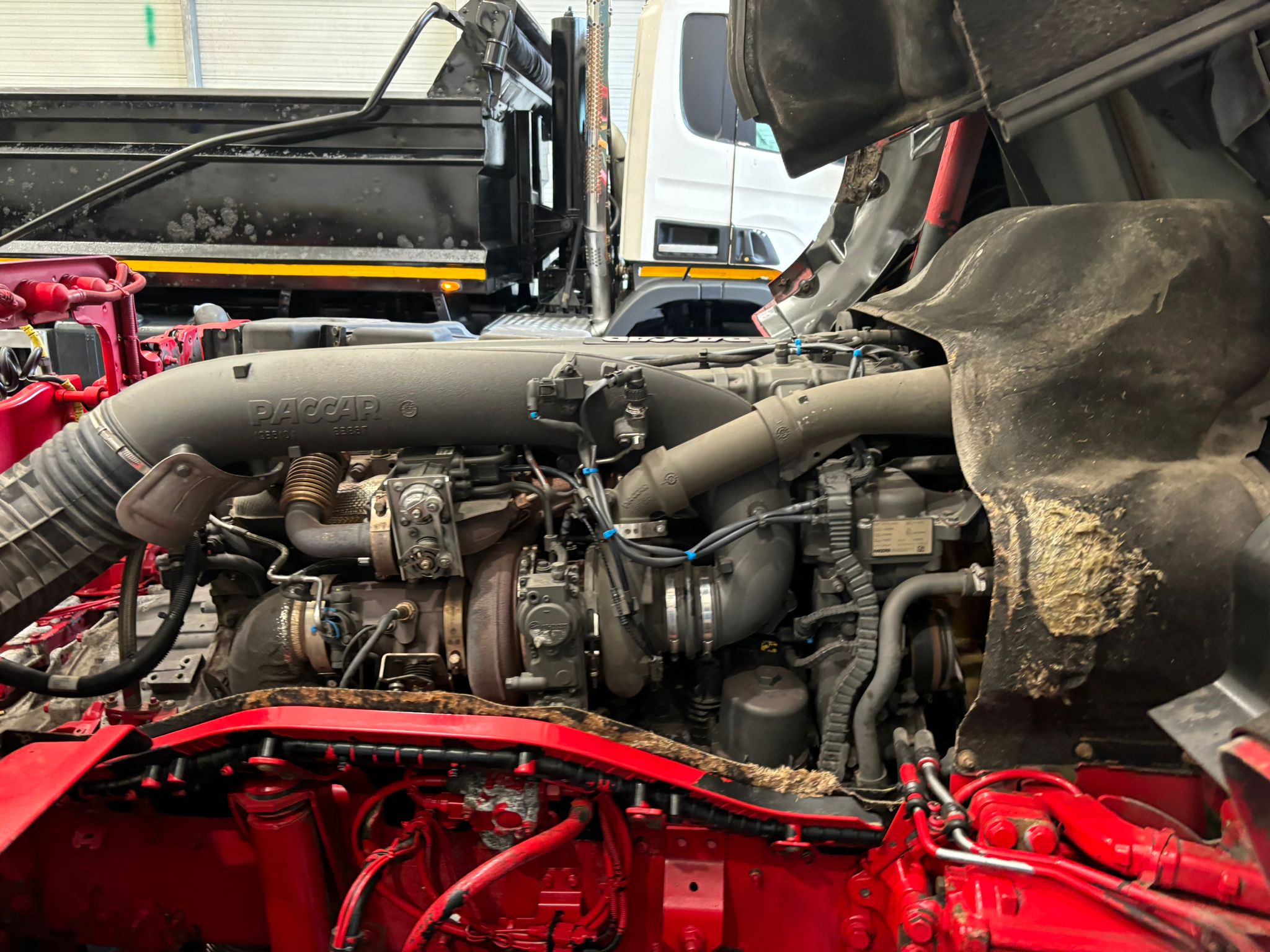 DAF XF 460 6×2 Rear Lift Tractor Unit Manual