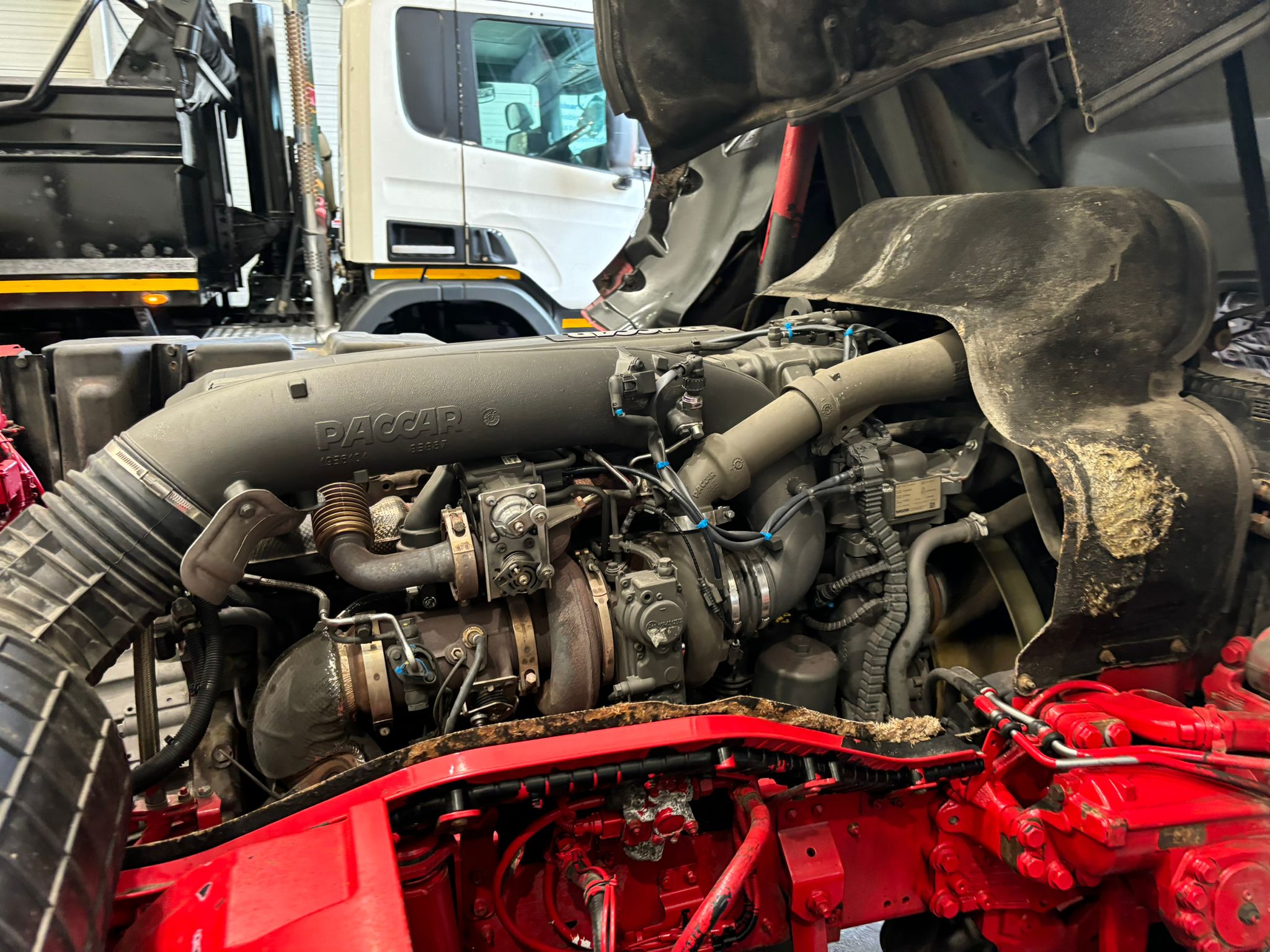 DAF XF 460 6×2 Rear Lift Tractor Unit Manual