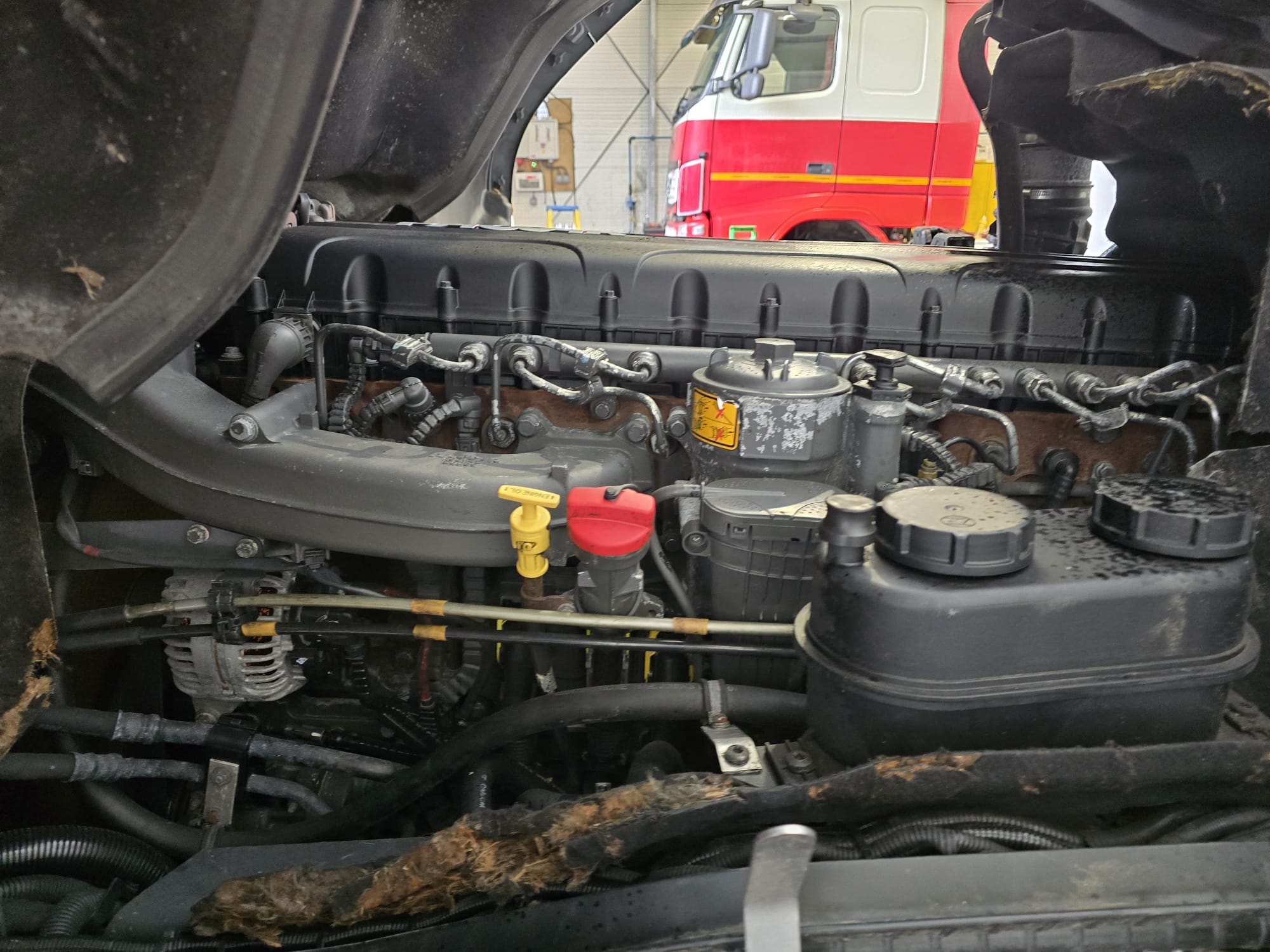 DAF CF 290 6×2 Rear Steer Fridge Box
