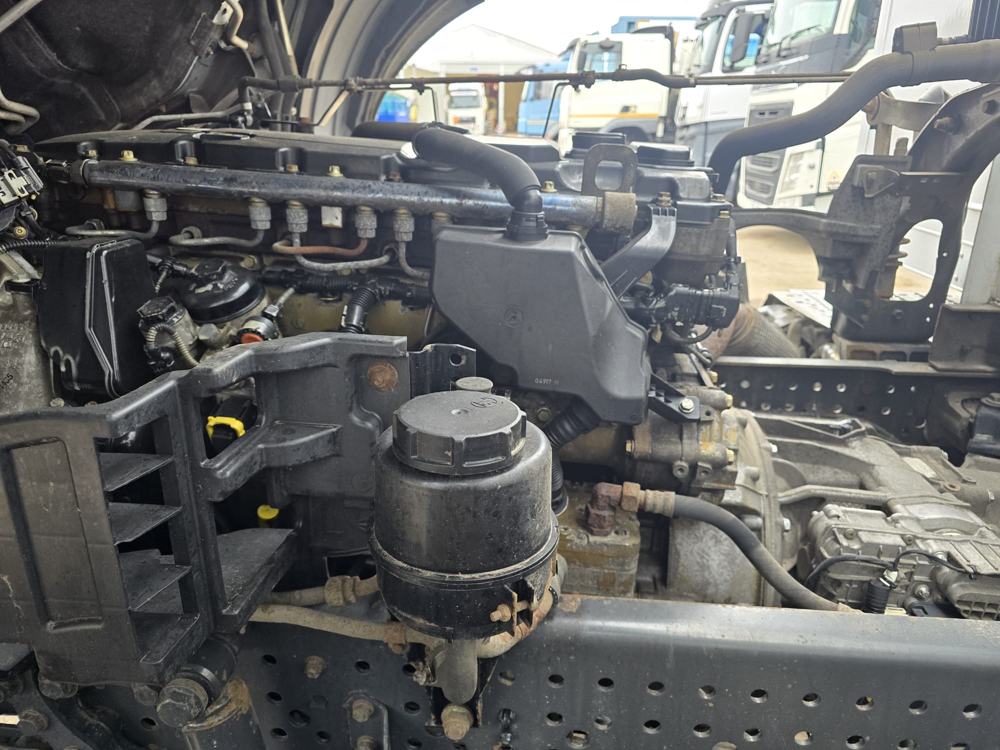 Mercedes Actros 1824 4×2 Sleeper Cab Box Van