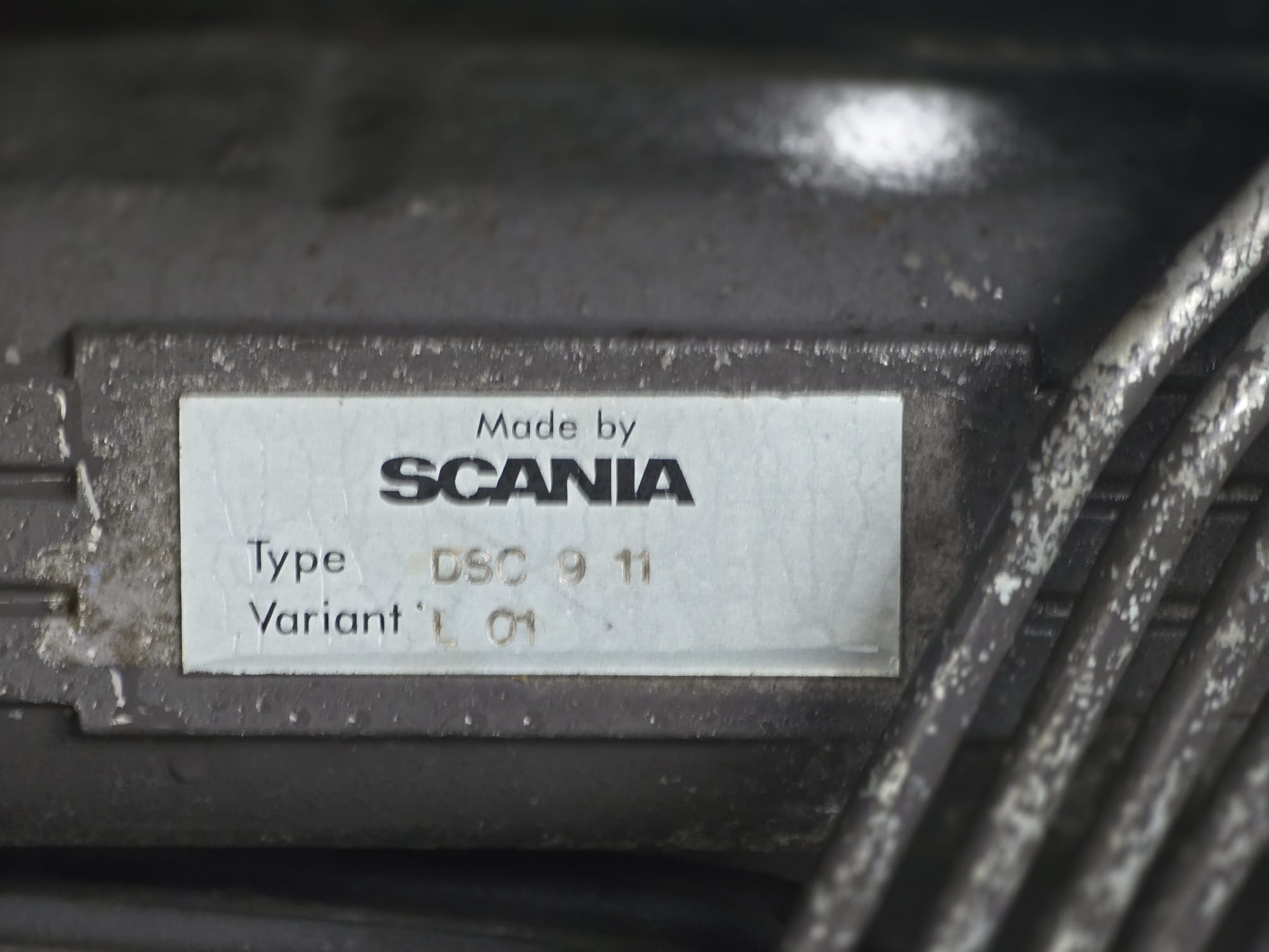 Scania R94 220 4×2 Sleeper Cab Box Van Manual