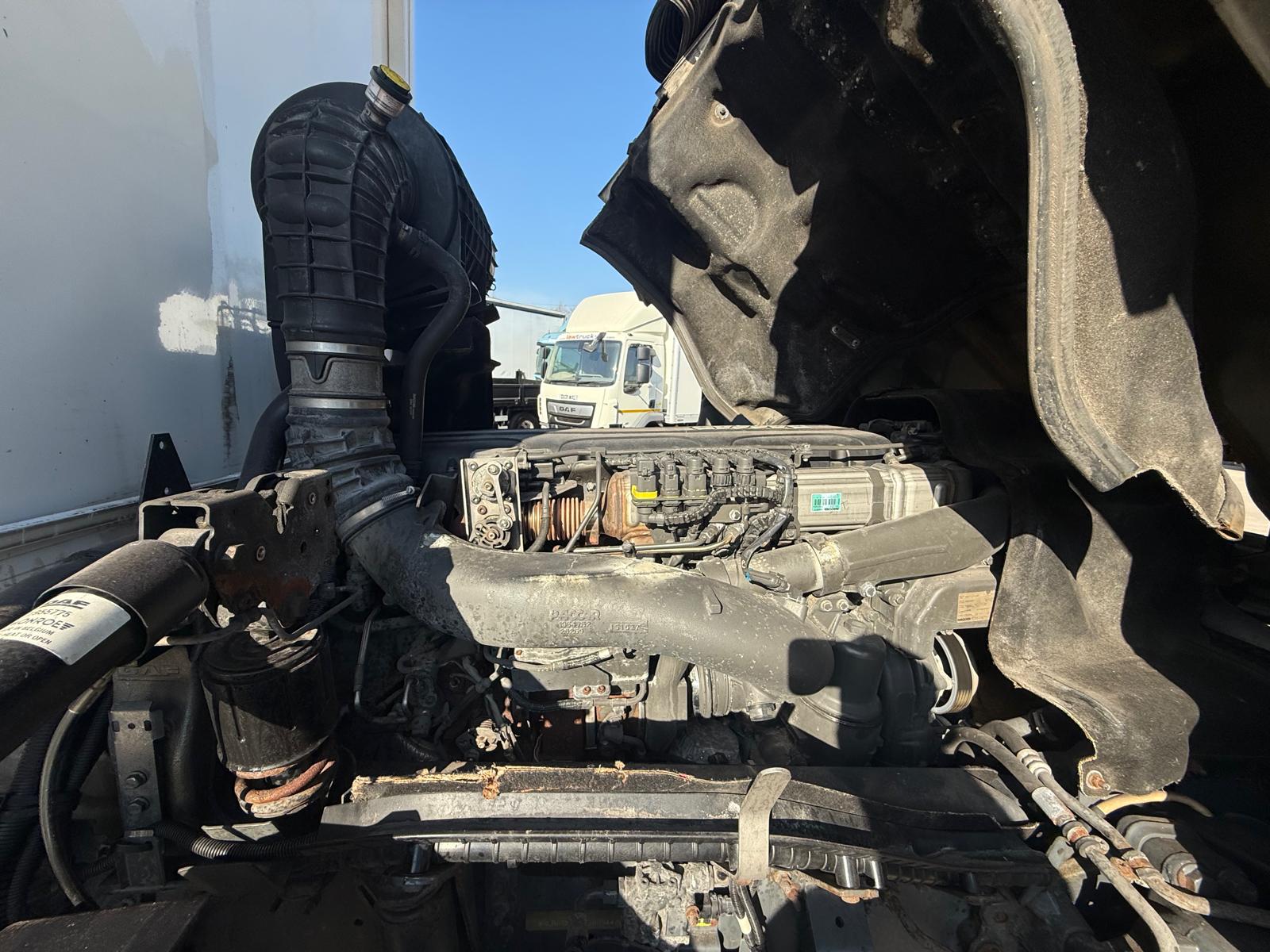 DAF CF 290 6×2 Rear Steer Fridge Box