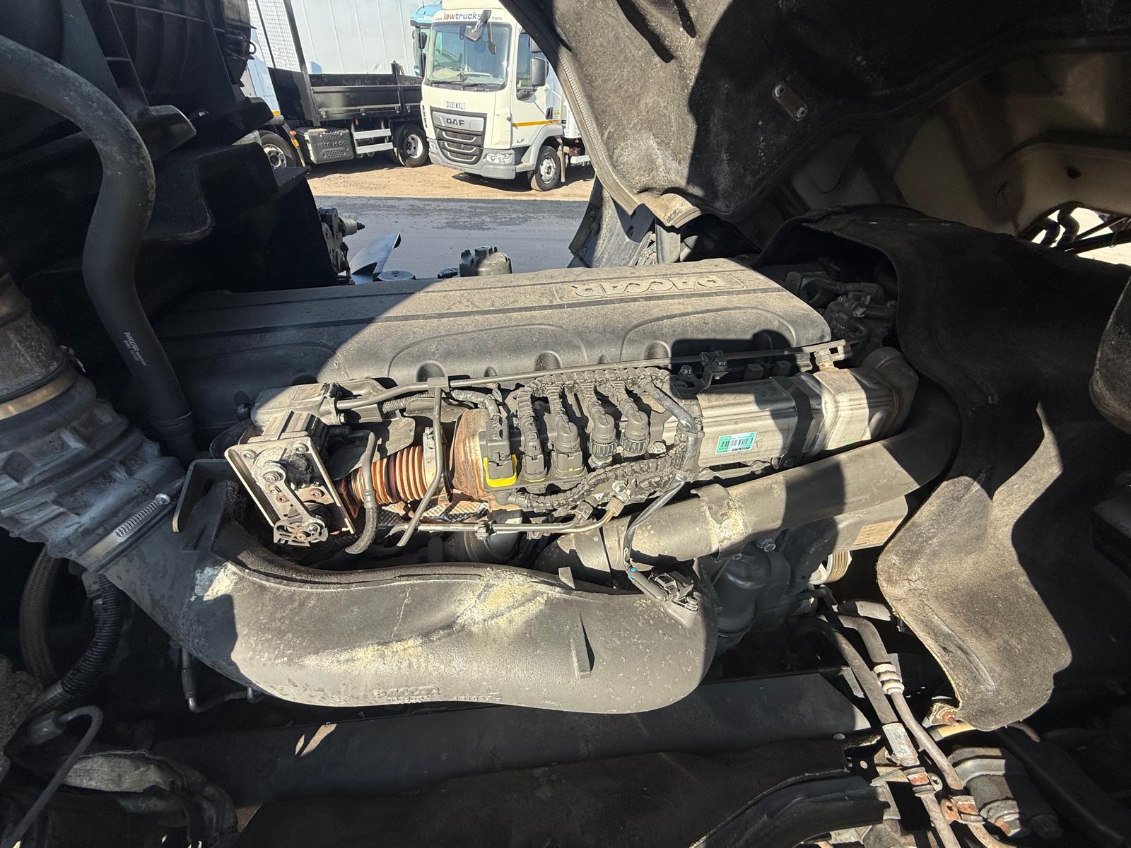DAF CF 290 6×2 Rear Steer Fridge Box