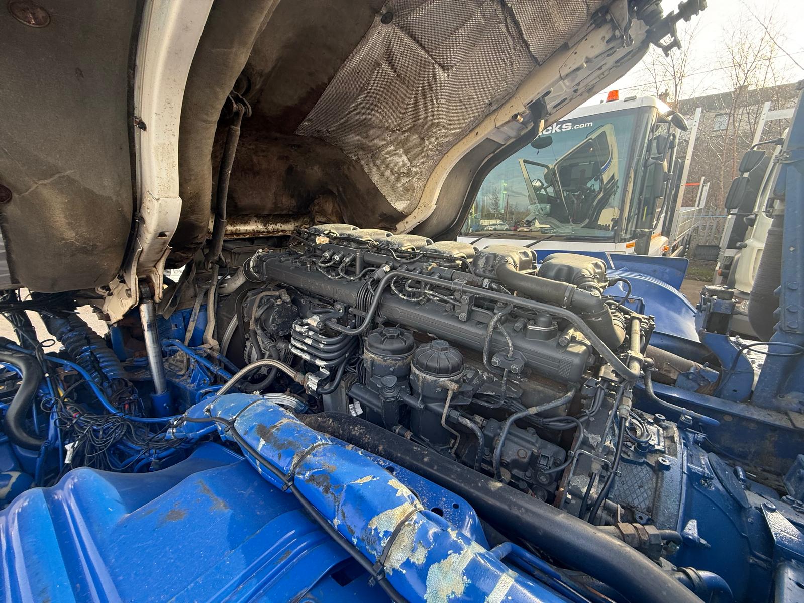 Scania P410 8×4 Rest Cab Tipper Manual