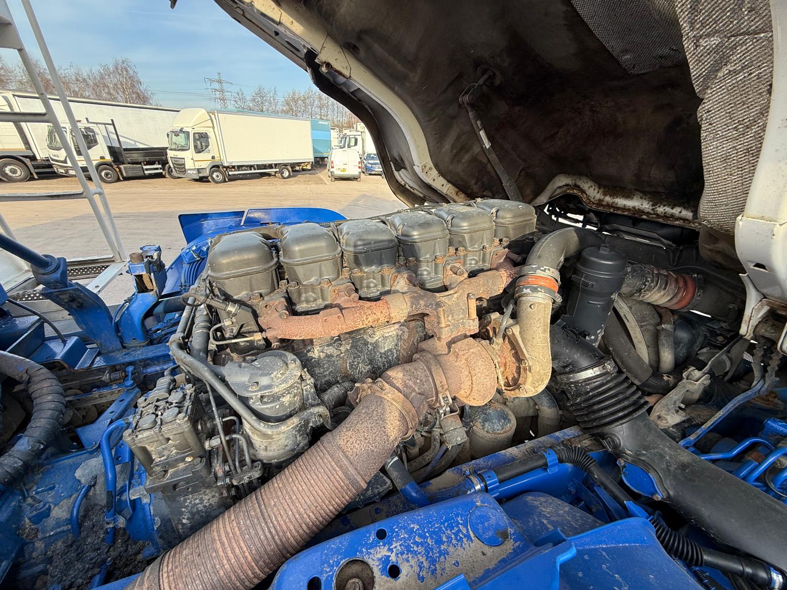 Scania P410 8×4 Rest Cab Tipper Manual