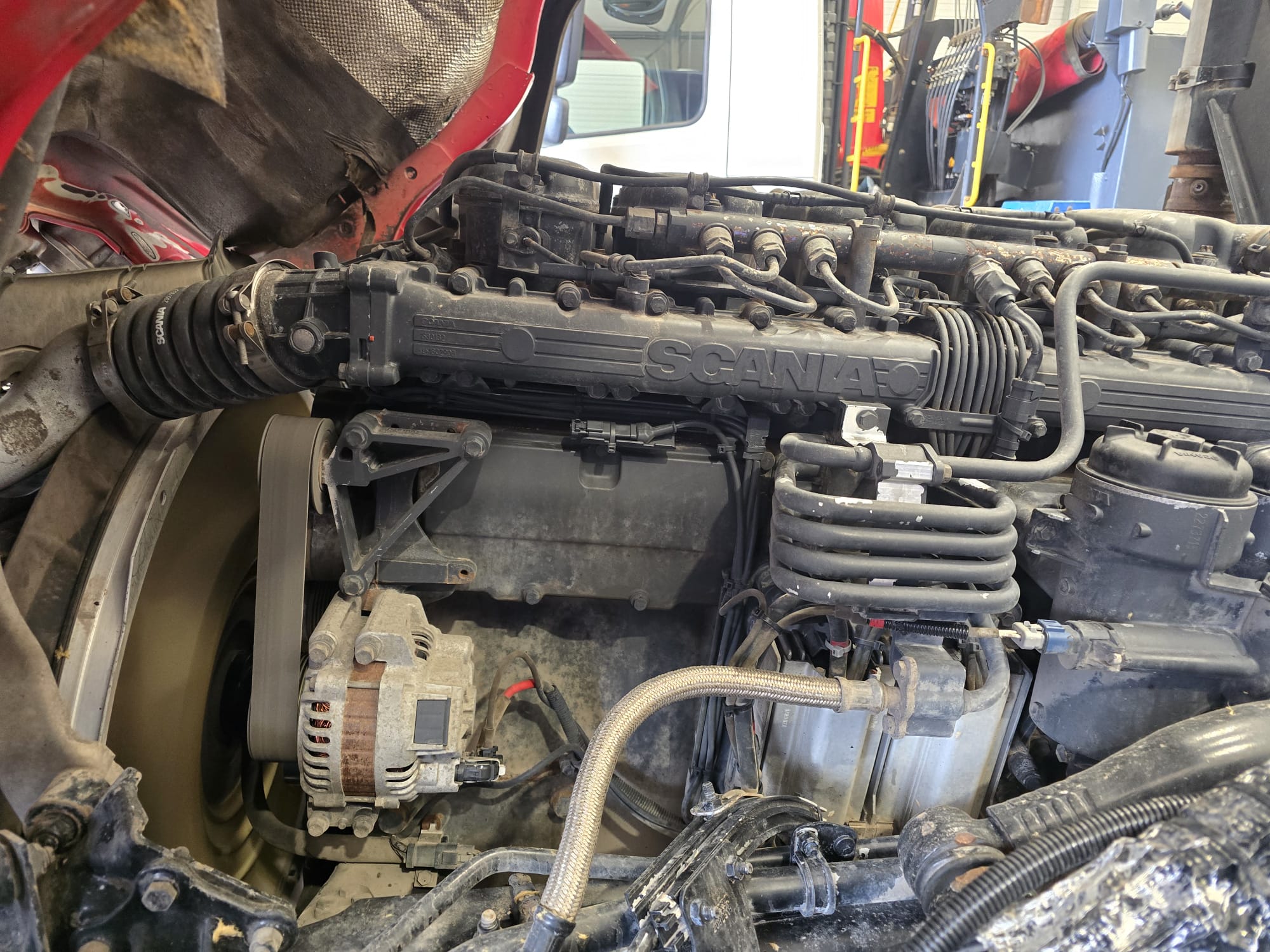 Scania P410 8×4 Day Cab Hookloader Manual