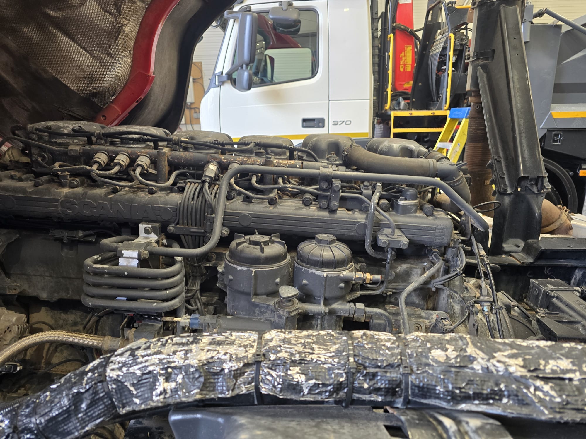 Scania P410 8×4 Day Cab Hookloader Manual