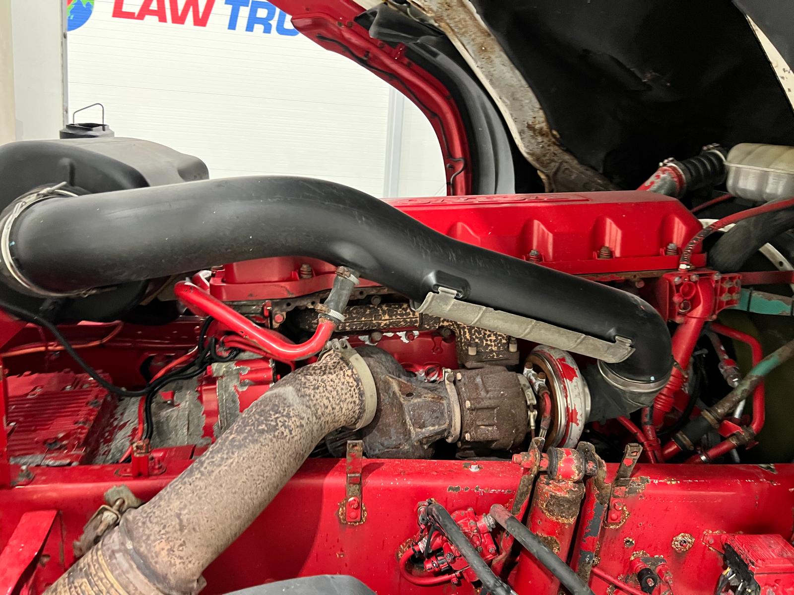 Volvo FM 330 6×2 Rear Lift Sleeper Cab Flatbed