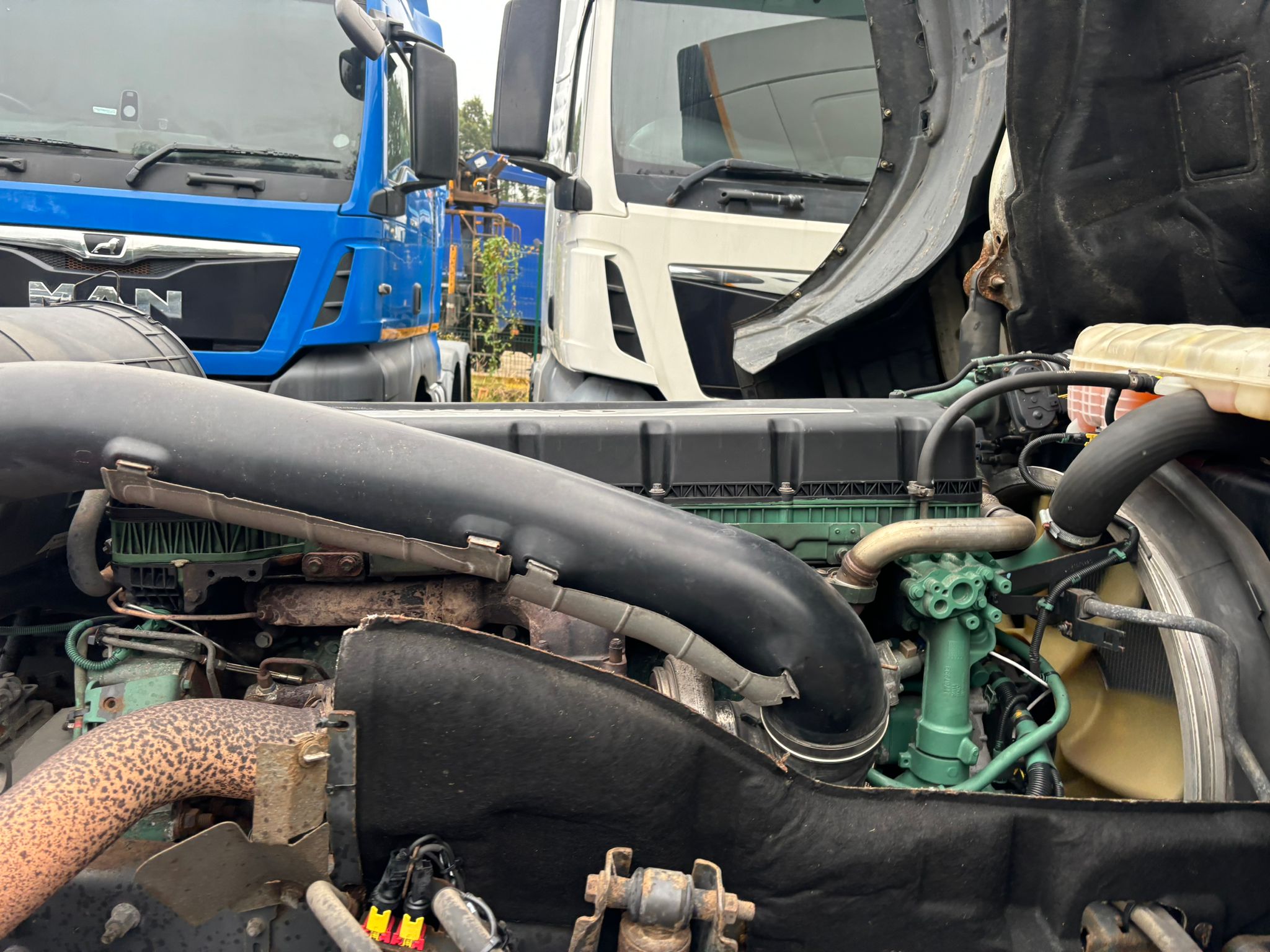 Volvo FM 450 Tractor Unit with Corus Brick Grab Trailer