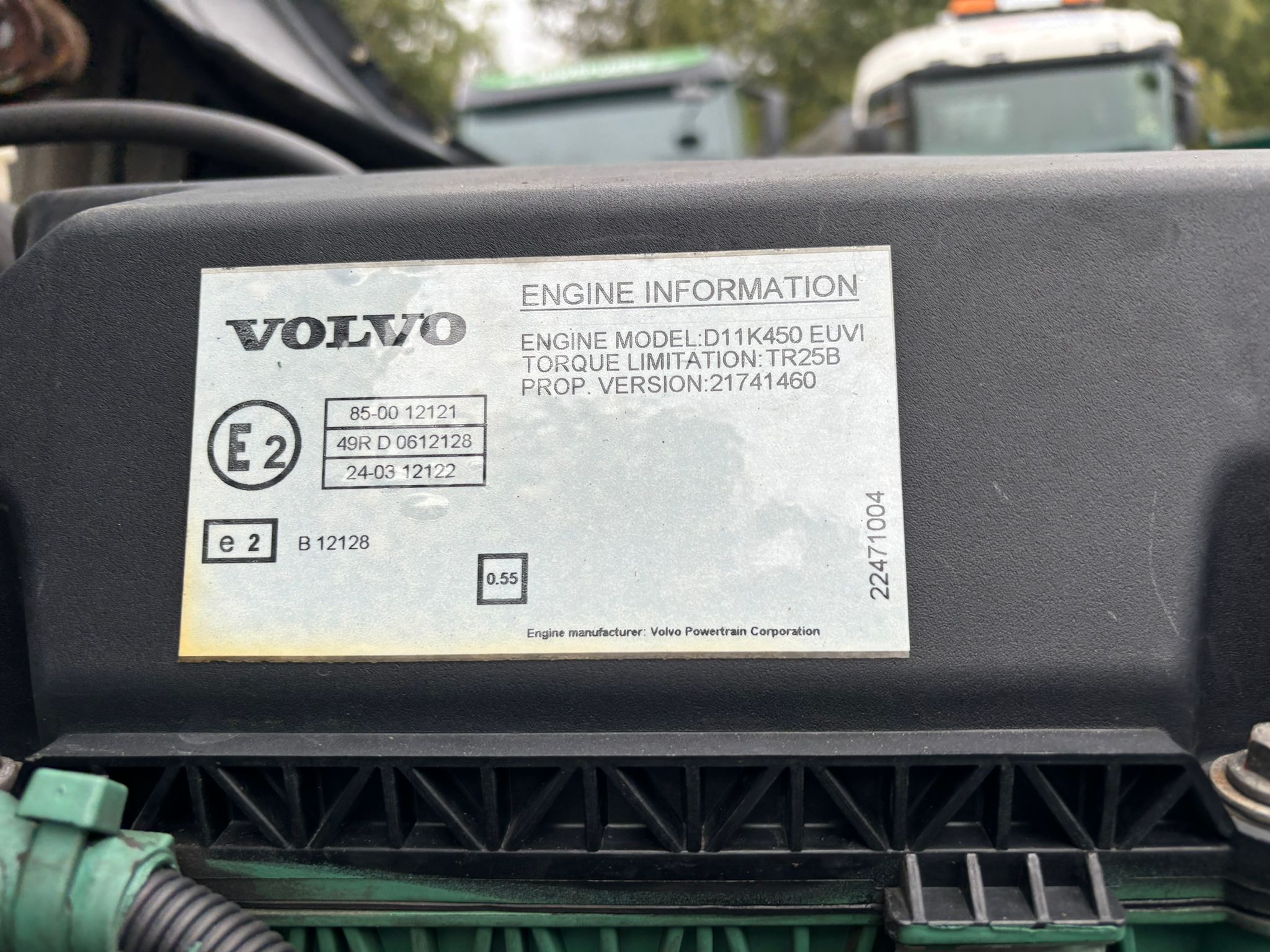 Volvo FM 450 6×2 Midlift Tractor Unit