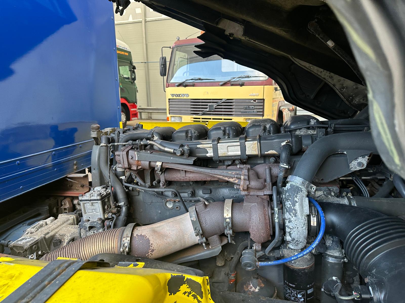 Scania R270 4×2 Sleeper Cab Box Van Manual