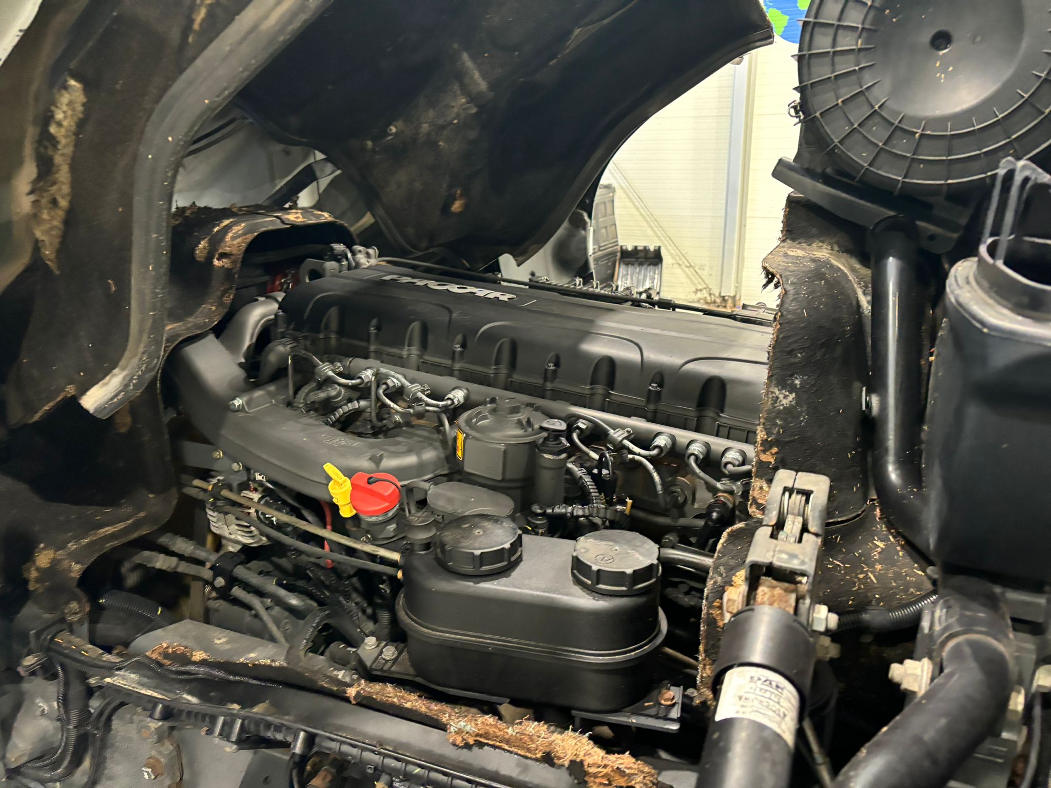 DAF CF 370 6×2 Rear Lift Dropside Brick Grab Manual