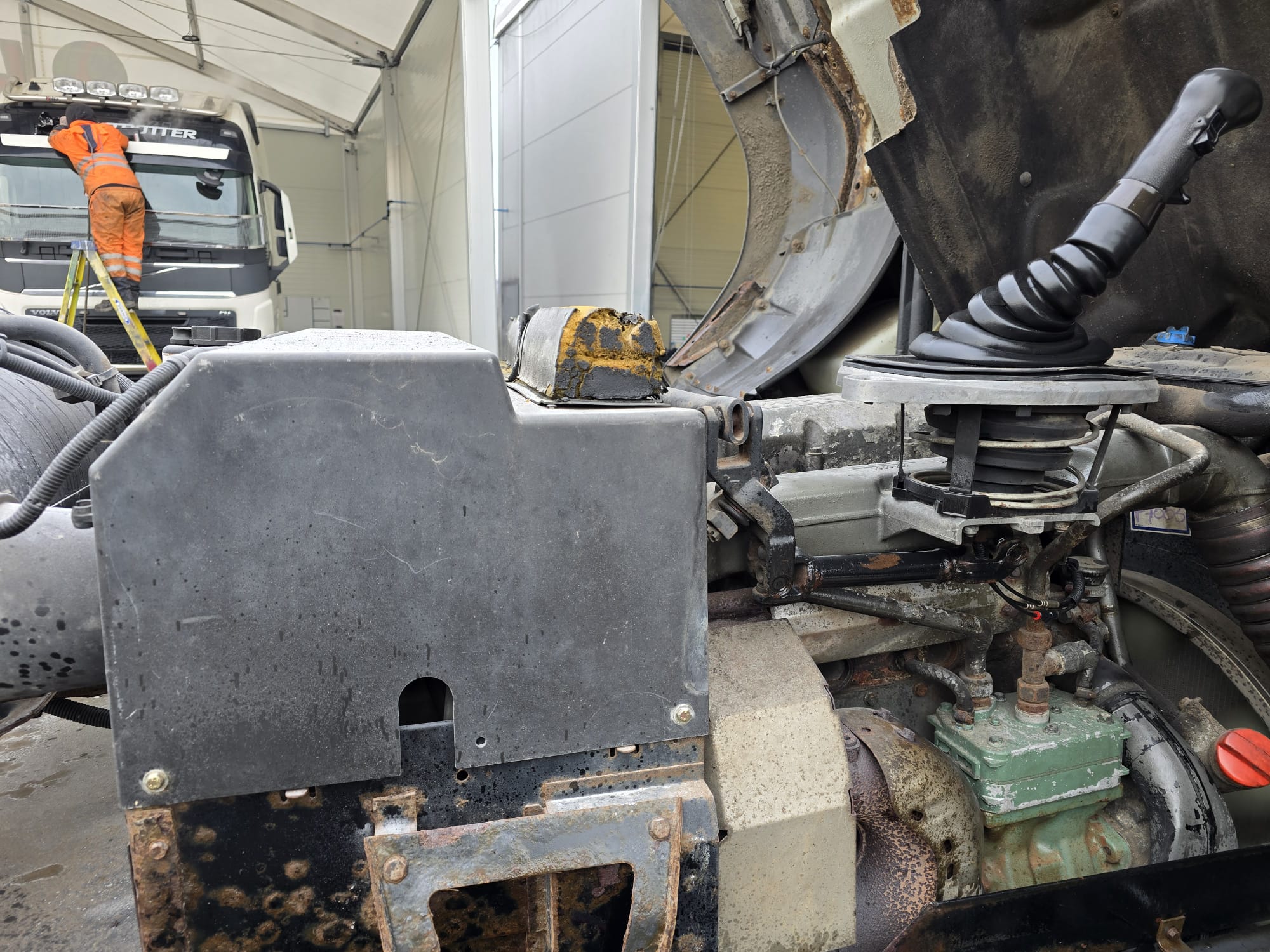 DAF CF85 380 4×2 Sleeper Cab Tractor Unit Manual