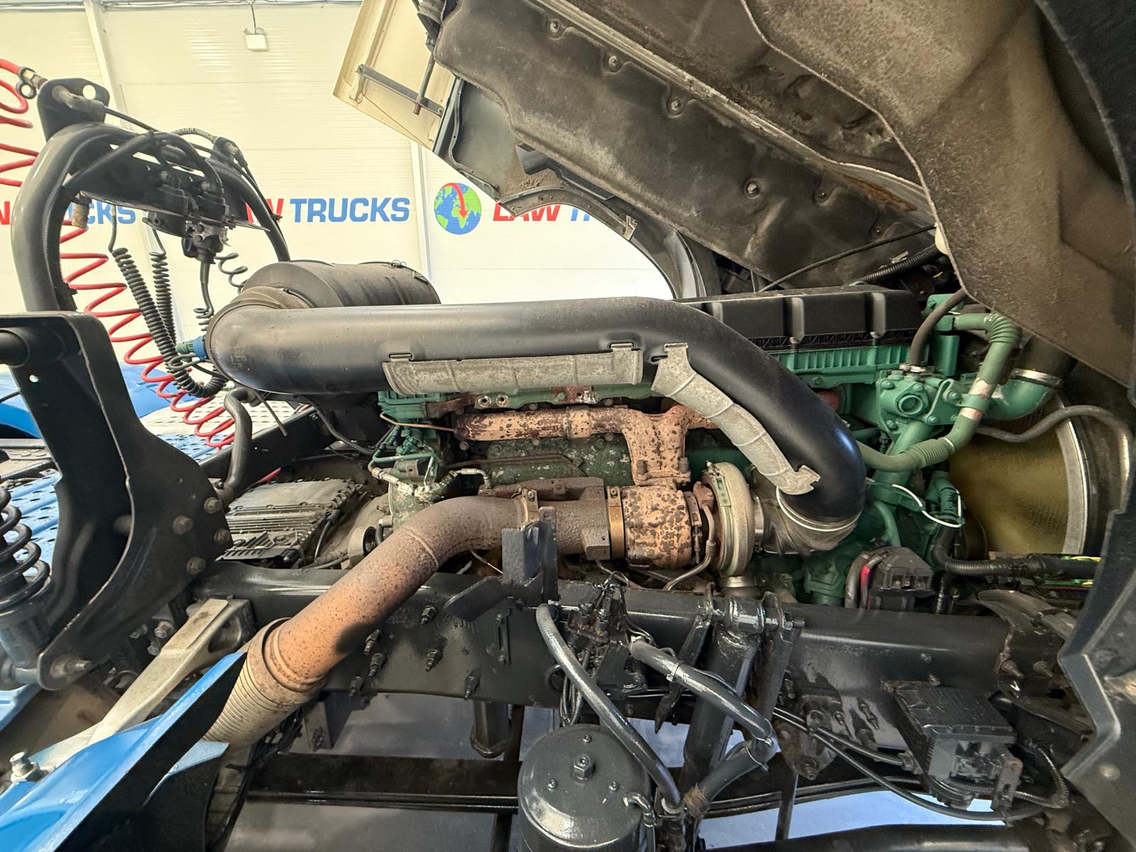 Volvo FH 500 6×2 Midlift Tractor Unit