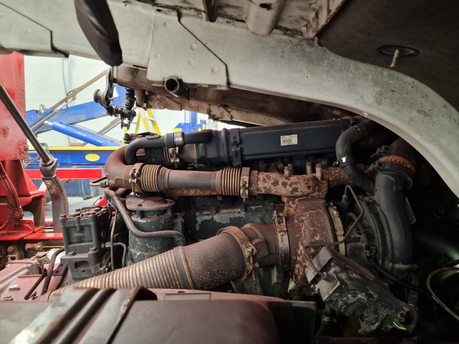 Scania P370 8×4 Rest Cab Hookloader Manual