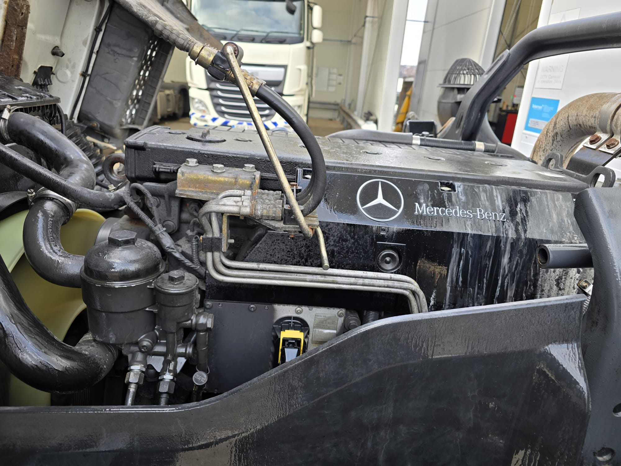 Mercedes Axor 1824 Day Cab Fridge Box