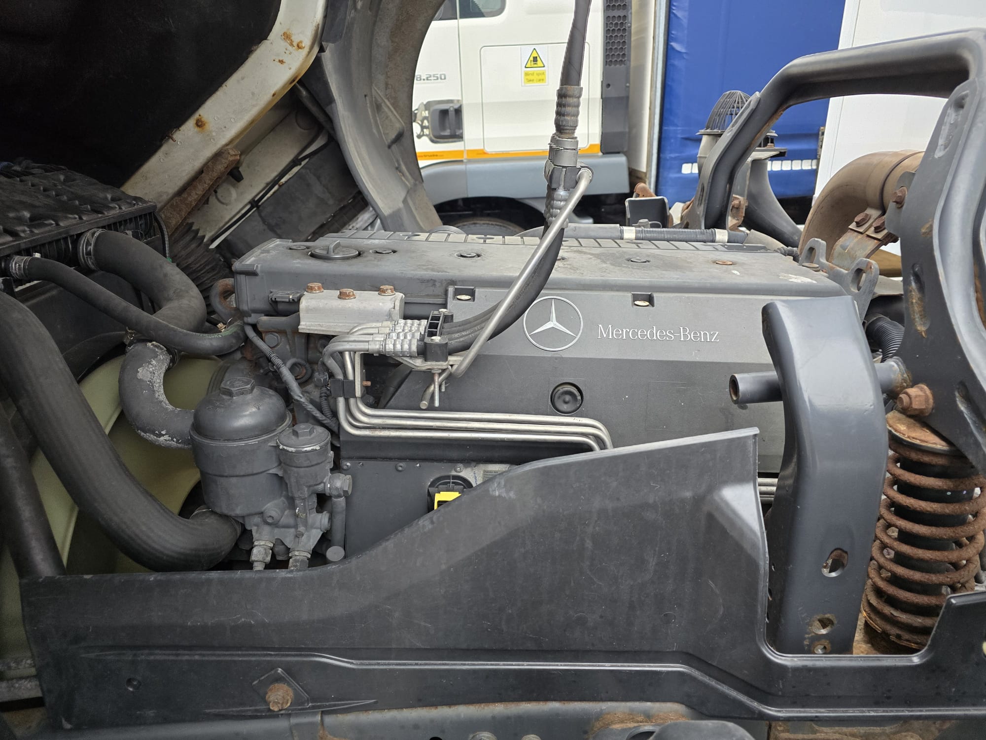 Mercedes Axor 1824 Day Cab Fridge Box