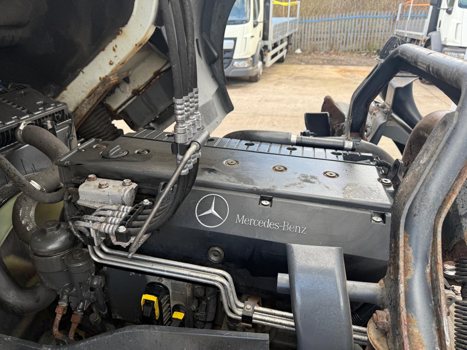 Mercedes Axor 1824 Day Cab Box Van