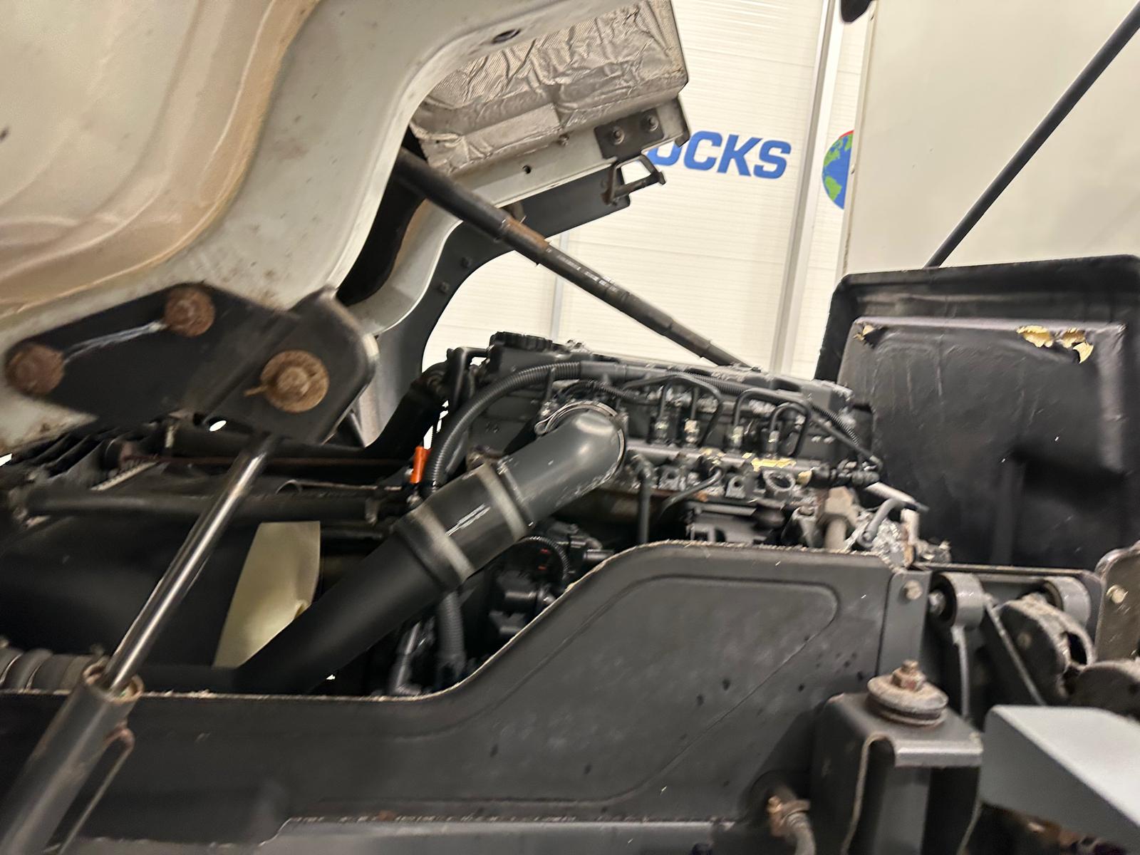DAF LF45 140 4×2 Mobile Workshop Compressor
