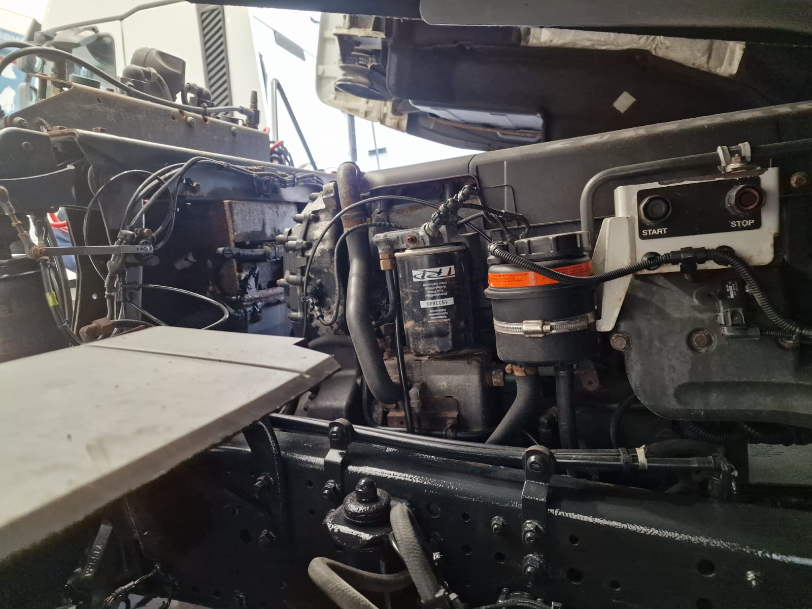Iveco Stralis 450 4×2 Tractor Unit