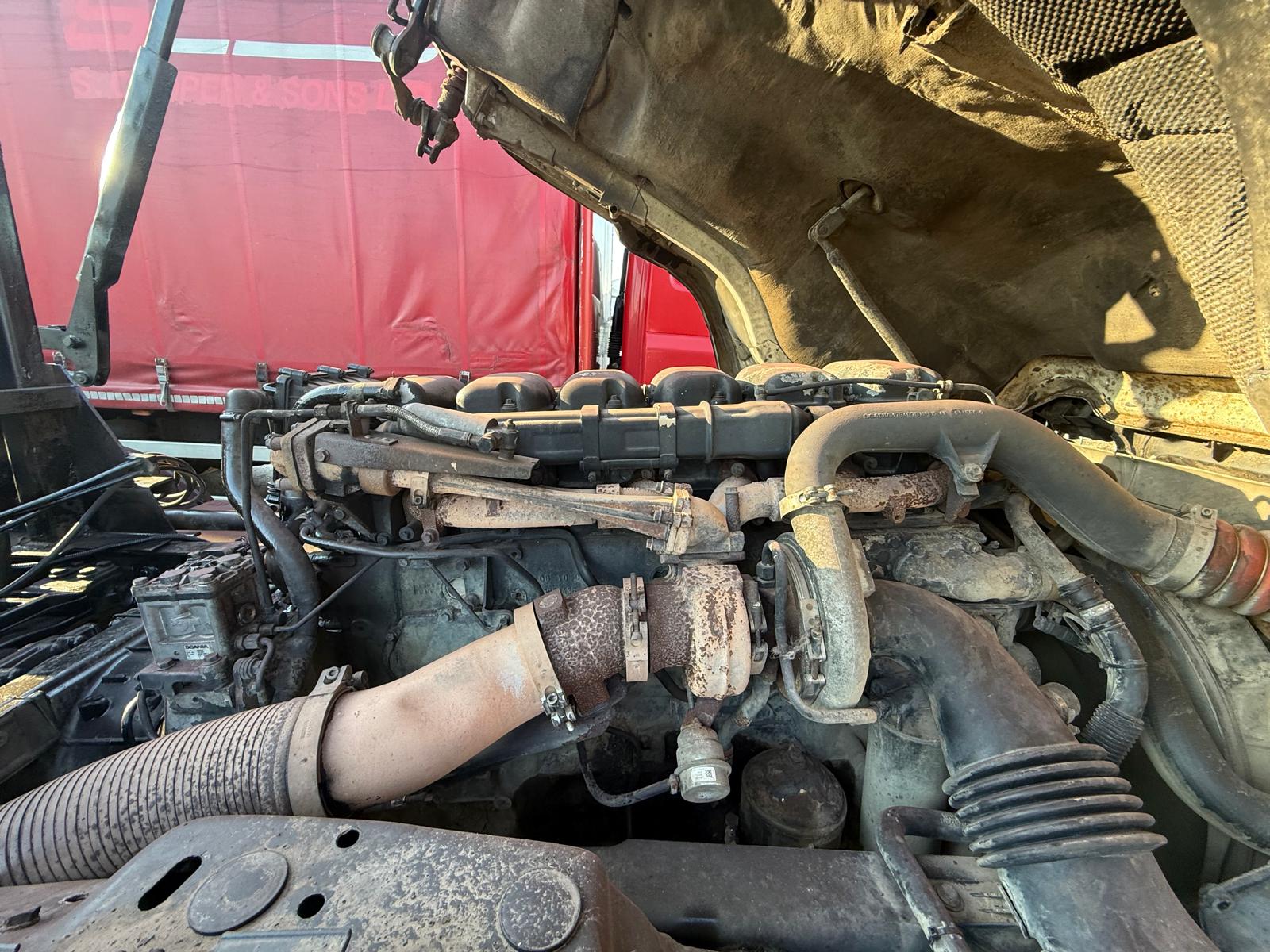 Scania P380 8×4 Day Cab Hookloader Manual