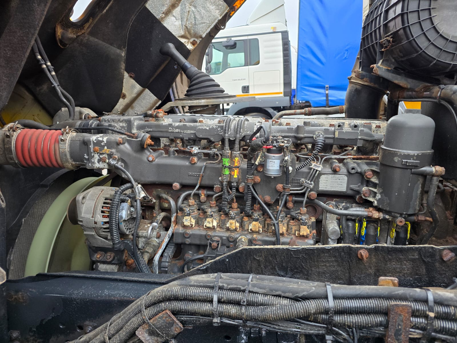 DAF CF75 310 6×4 Day Cab Gritter