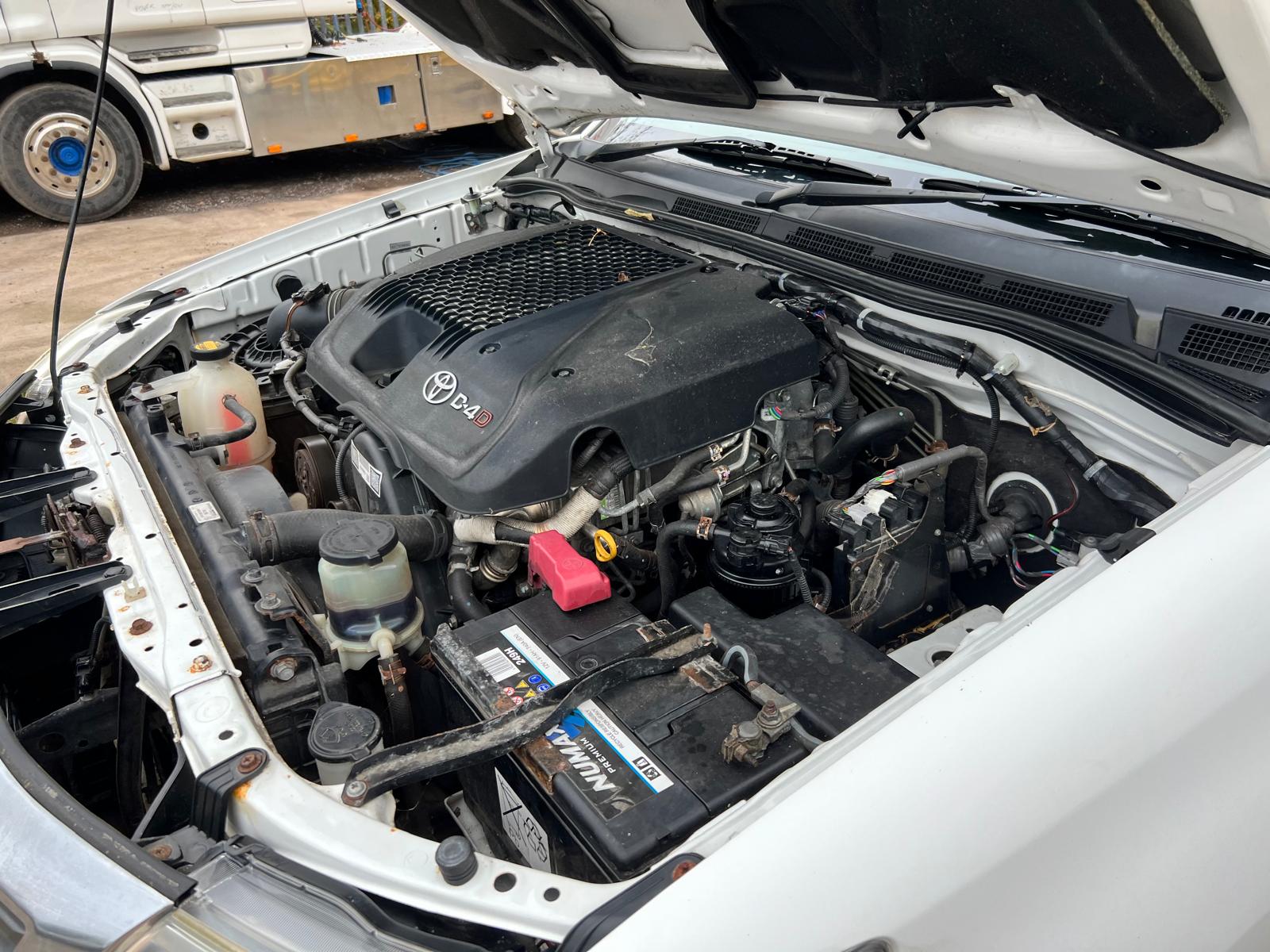 Toyota Hilux 2.5 D-4D 4×4 Double Cab Pick Up