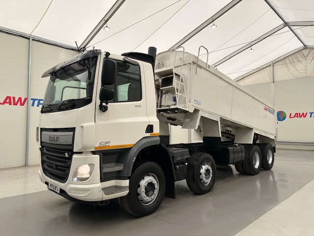 DAF CF 370 8×4 Day Cab Tipper