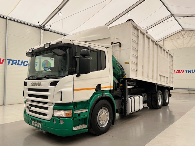 Scania P270 10 Tyre Day Cab Bulk Tipper with Crane