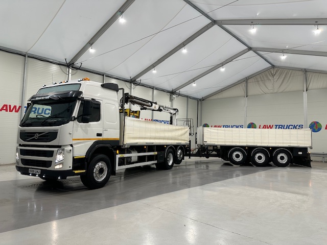 Volvo FM 450 Dropside Brick Grab Drawbar
