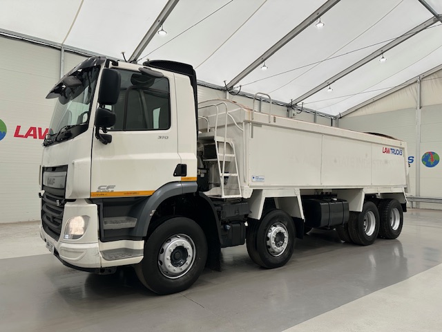 DAF CF 370 8×4 Day Cab Tipper