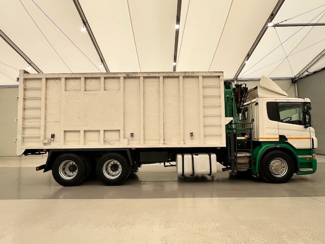 Scania P270 10 Tyre Day Cab Bulk Tipper with Crane