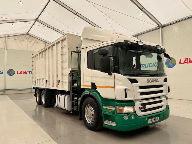 Scania P270 10 Tyre Day Cab Bulk Tipper with Crane