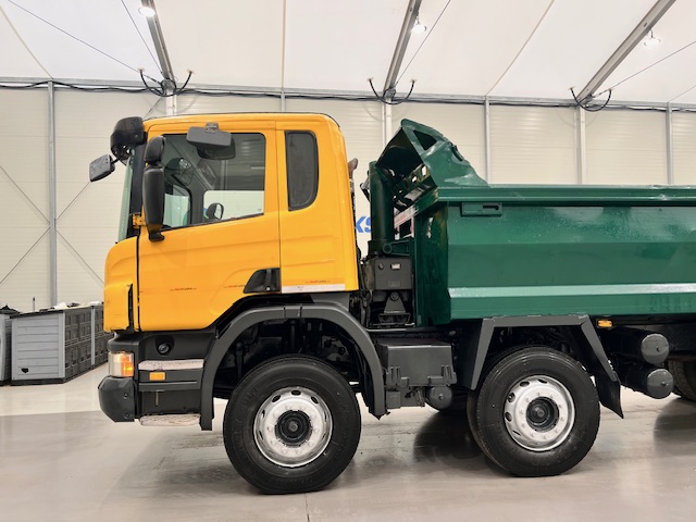 Scania P380 8×4 Day Cab Steel Tipper Manual
