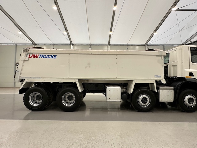 DAF CF 370 8×4 Day Cab Tipper
