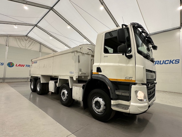 DAF CF 370 8×4 Day Cab Tipper