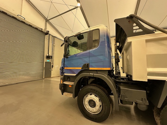 Scania P400 8×4 Rest Cab Steel Tipper