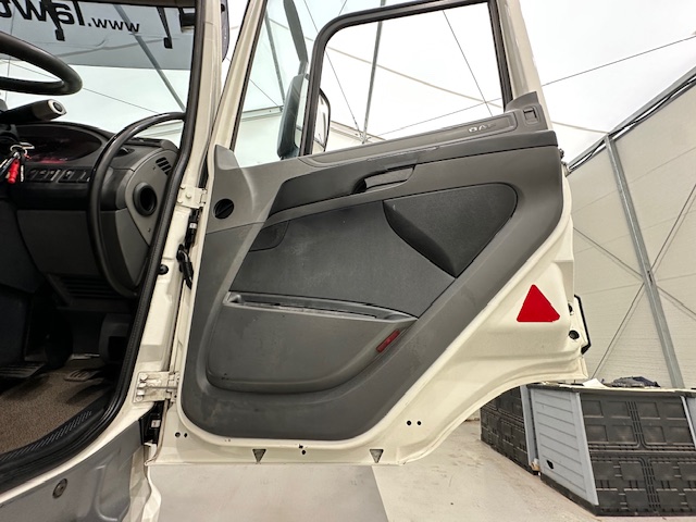 DAF CF 370 8×4 Day Cab Tipper