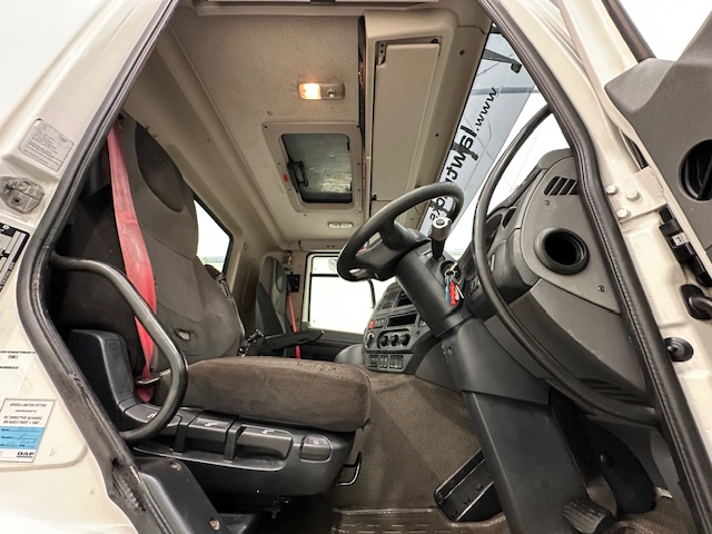 DAF CF 370 8×4 Day Cab Tipper