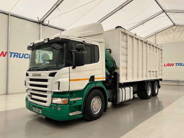 Scania P270 10 Tyre Day Cab Bulk Tipper with Crane