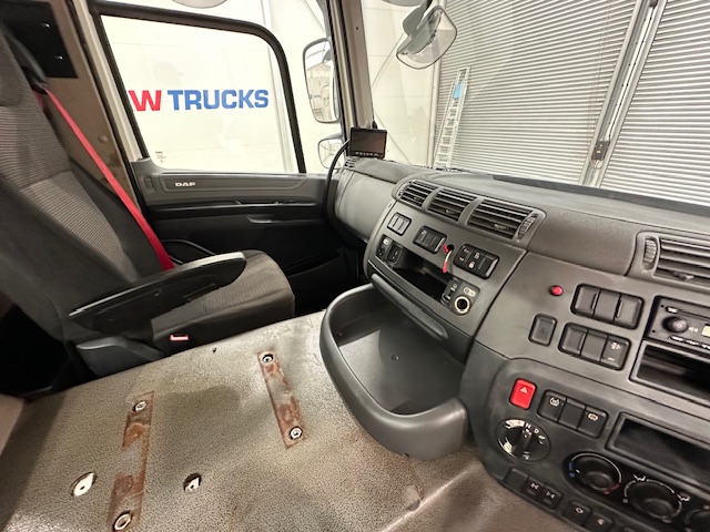 DAF CF 370 8×4 Day Cab Tipper