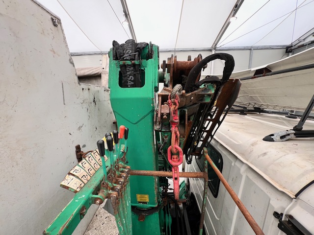Scania P270 10 Tyre Day Cab Bulk Tipper with Crane